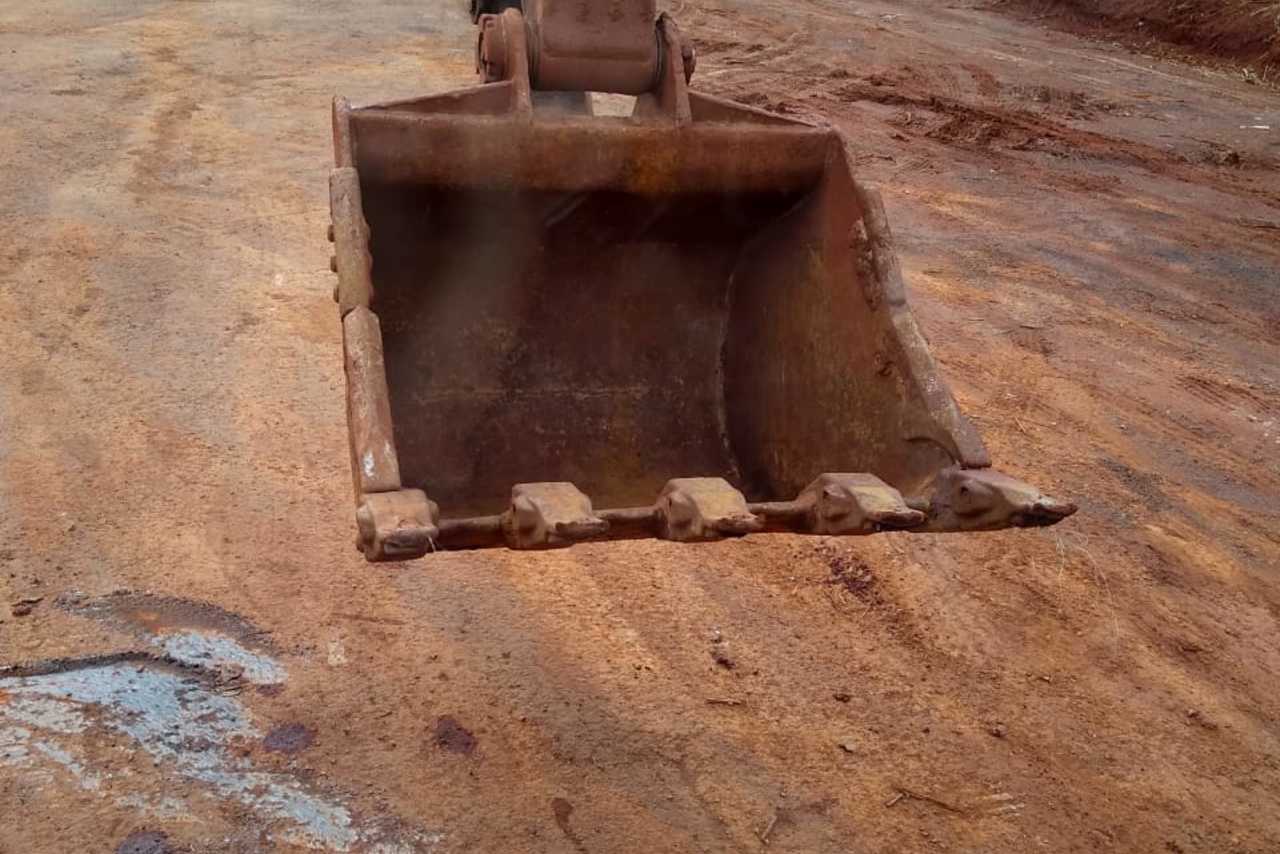 Volvo EC210BLC - 09/10 5
