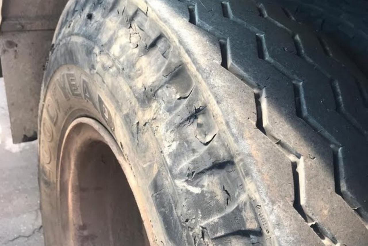 Mercedes Benz MB 1620 - 03/03 5