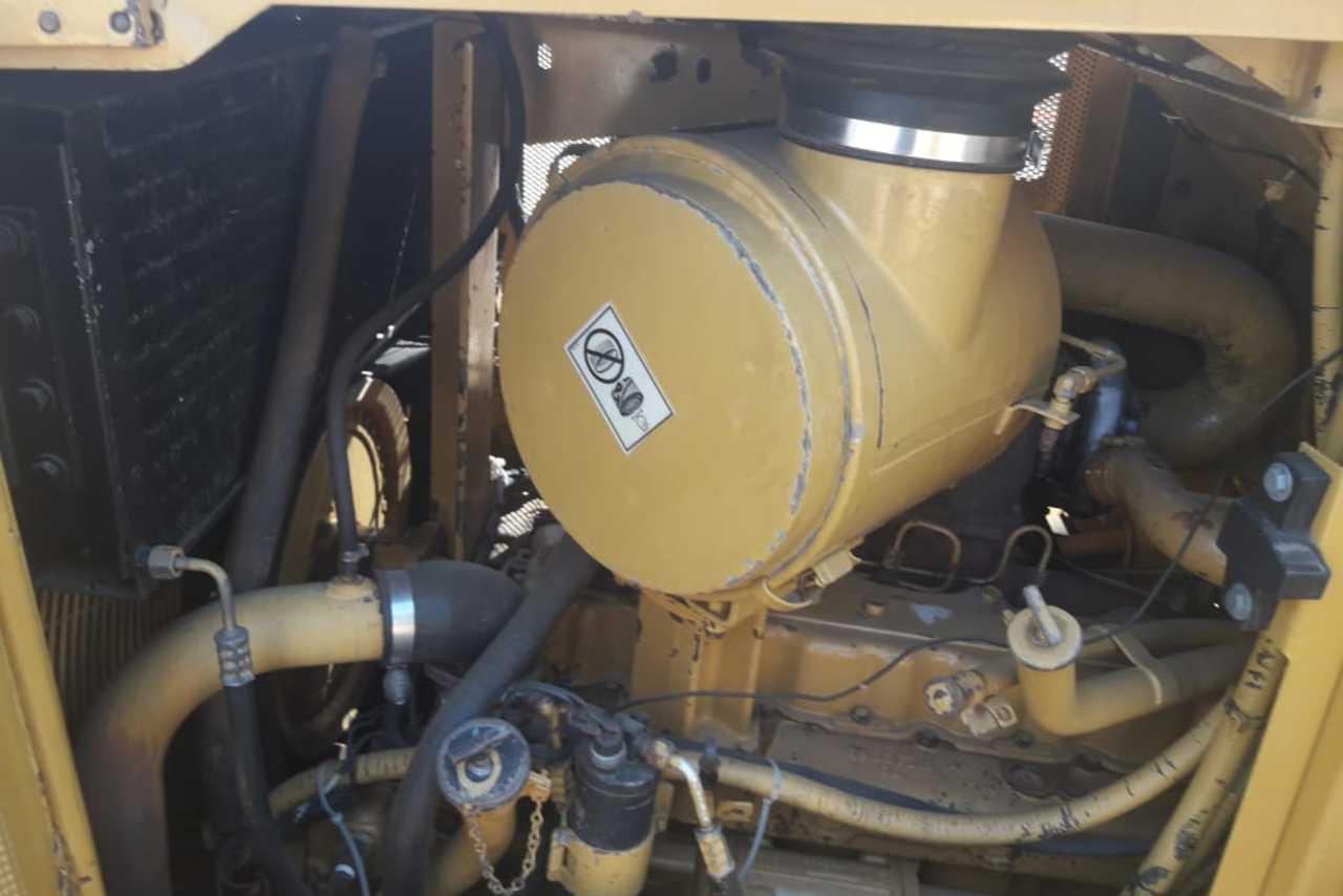 Caterpillar D6R - 98/98 9