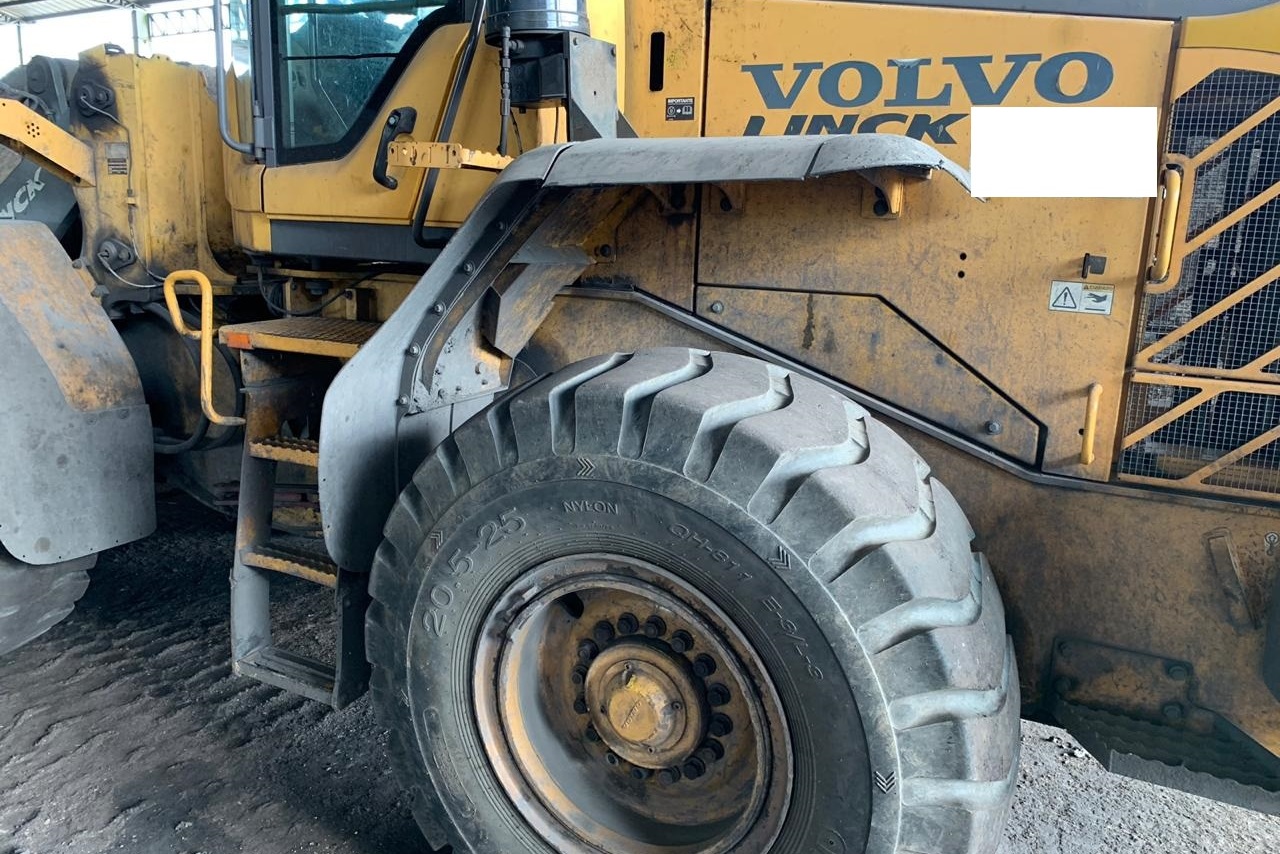 Volvo L90F - 07/07 11