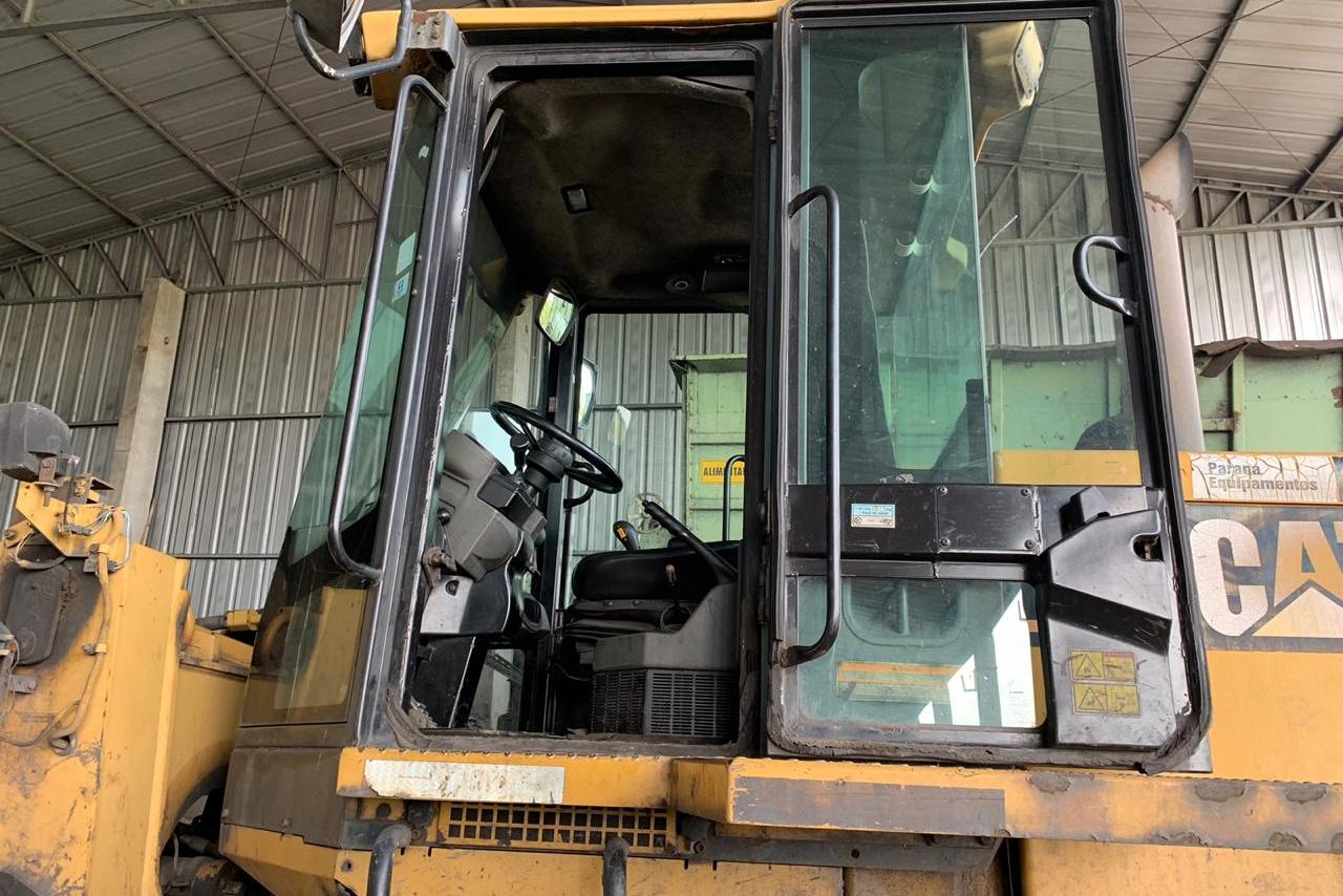 Caterpillar  938 - 04/04 8