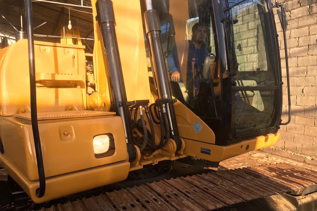 Caterpillar 320CL - 08/08 8