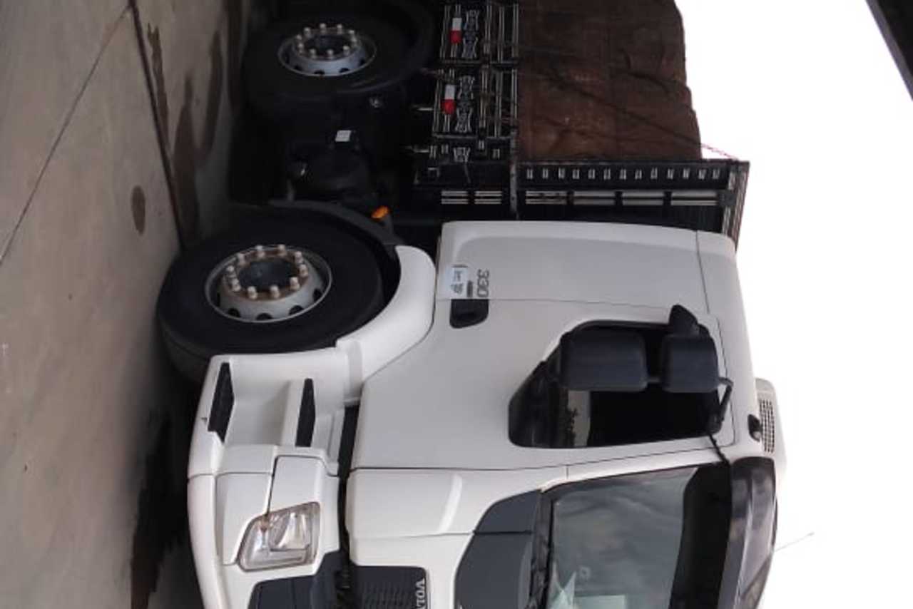 Volvo VM330 - 15/15 3