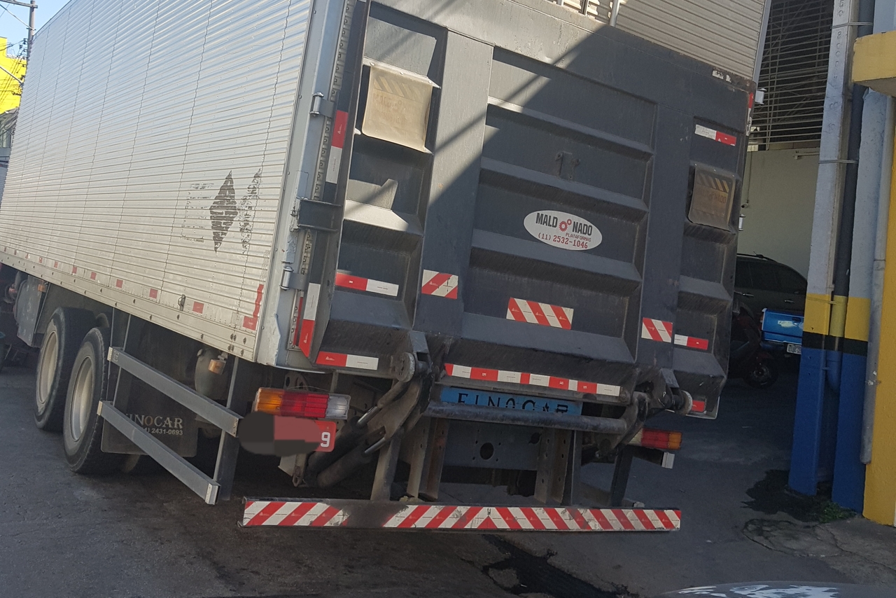 Mercedes Benz Atego 2425 - 09 13