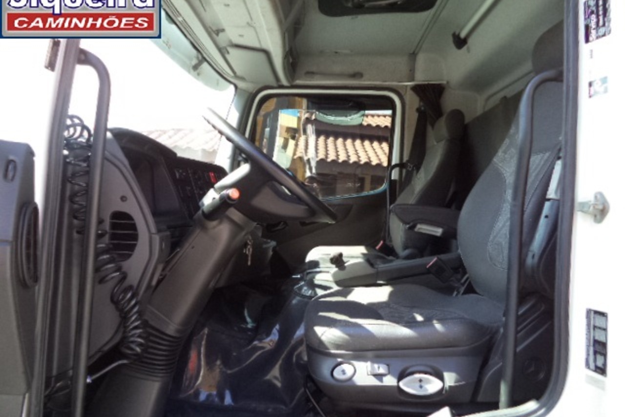 Mercedes Benz Atego 2430 - 14/14 8