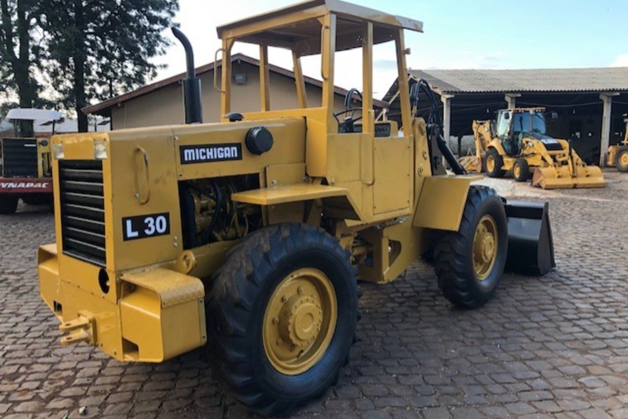 Michigan  L30 - 90/90 4