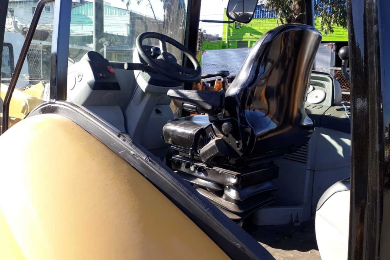 Caterpillar 416E - 11/11 3