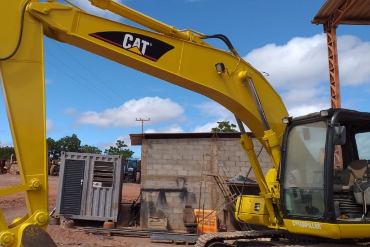 Caterpillar 320CL - 02 3