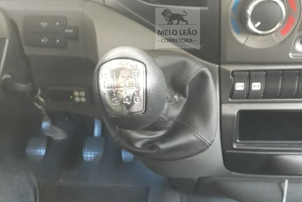 Iveco Daily Furgão 35s14 - 13/14 9