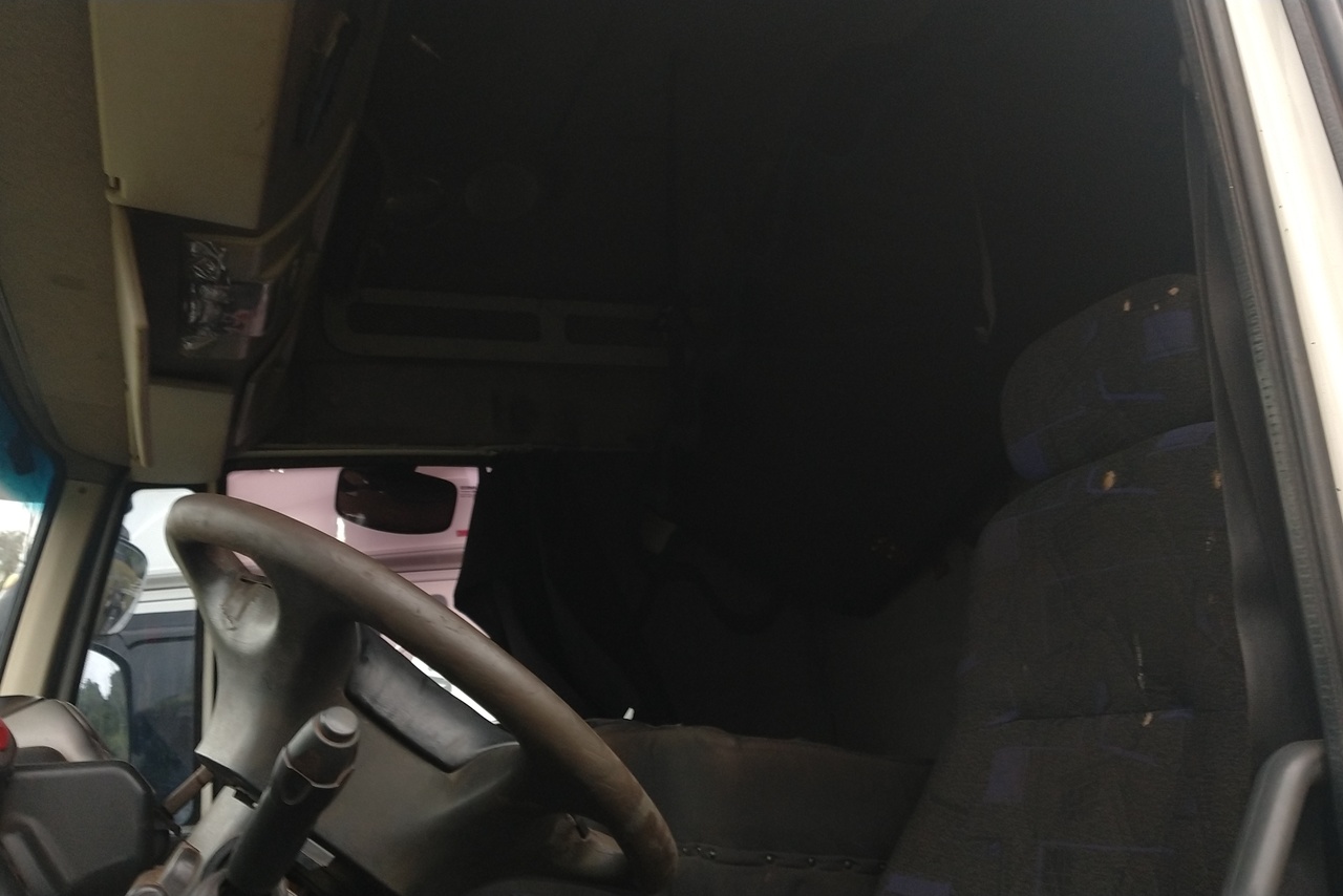 Iveco Stralis 420 - 08/09 6