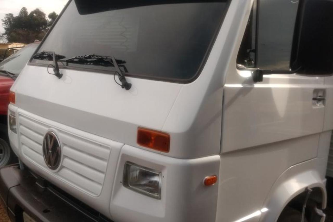 Volkswagen 8 150 - 02/02 3