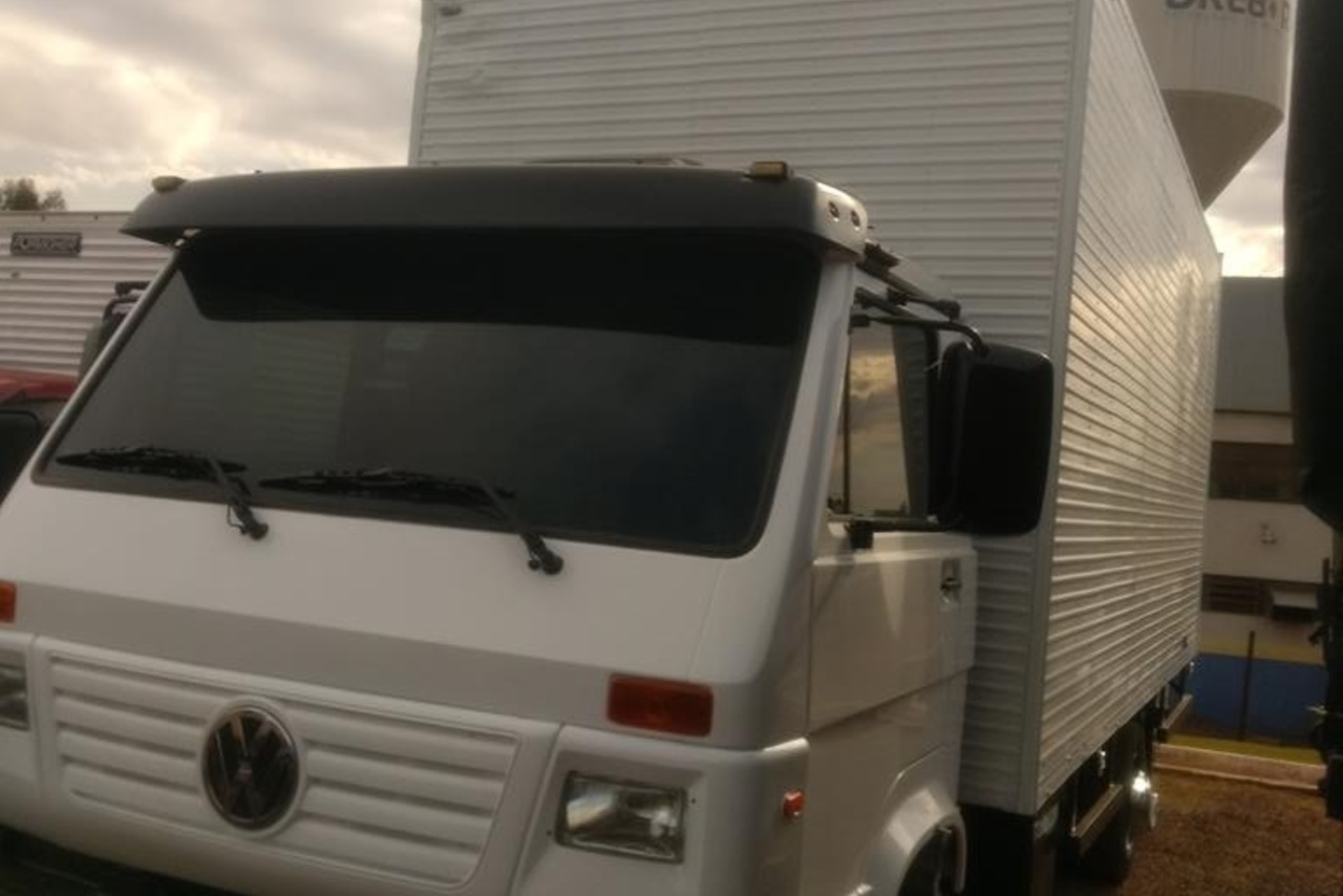 Volkswagen 8 150 - 02/02 5