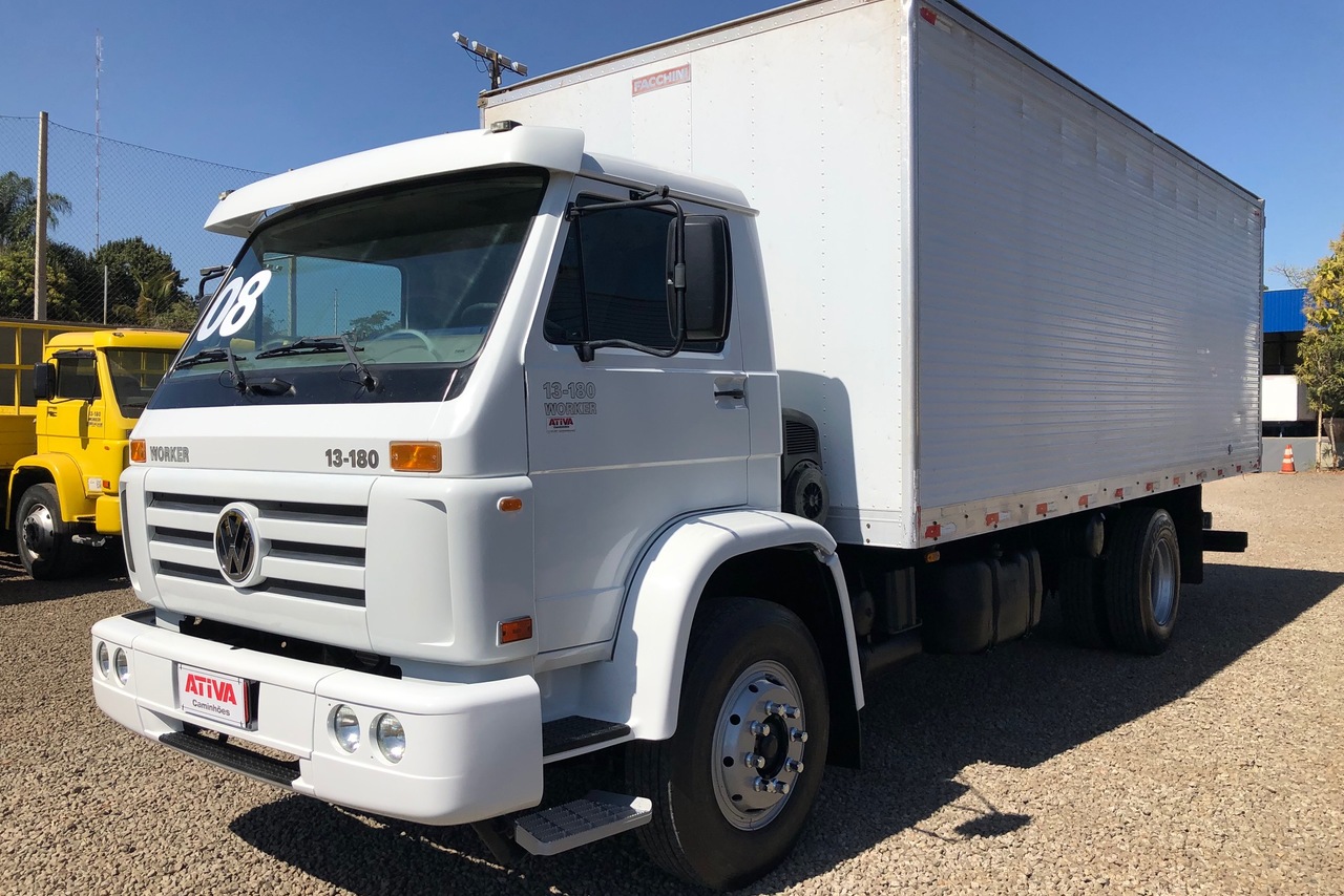Volkswagen 13-180 - 08/08 3