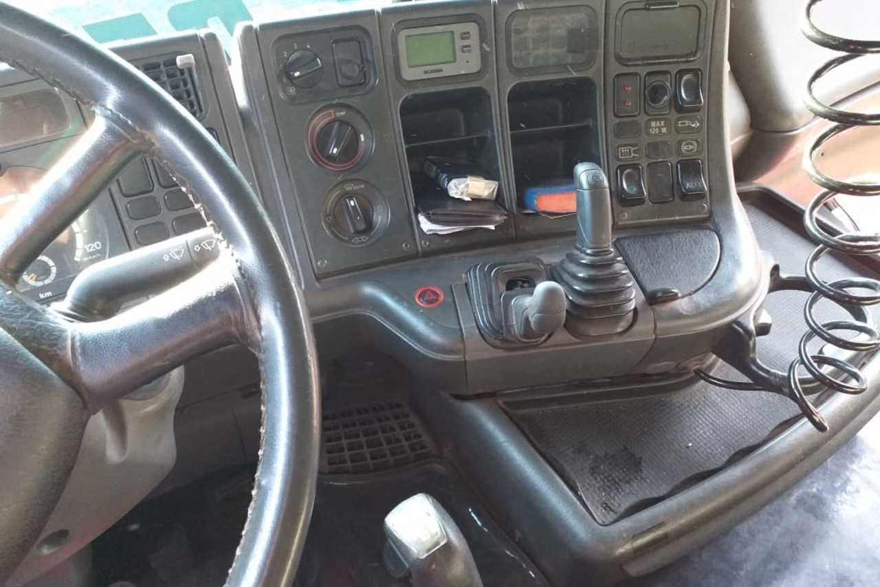 Scania 400 - 05/05 7