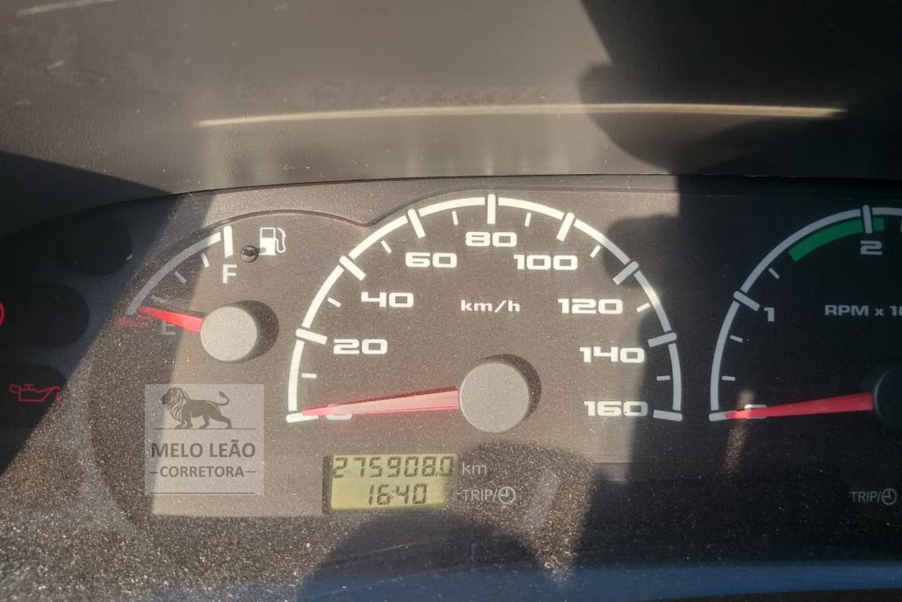 Ford F350 - 06/06 4