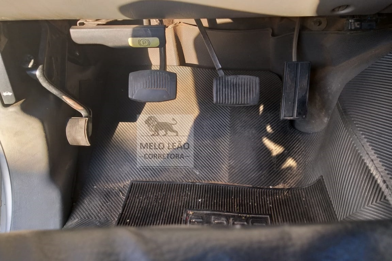 Ford F350 - 06/06 7