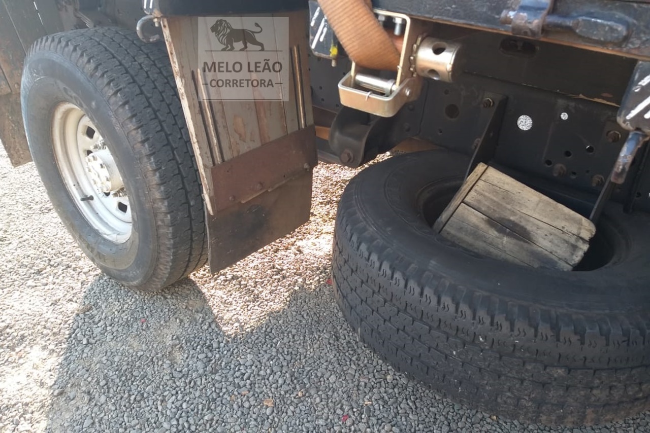 Ford F350 - 06/06 12