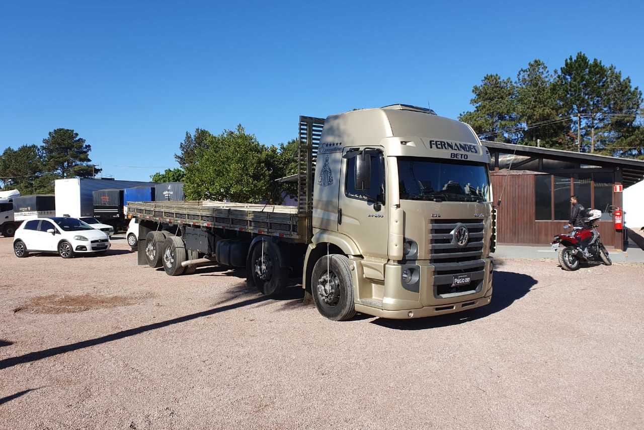 Volkswagen 24-250 E Constellation 3-Eixos - 10/10 2