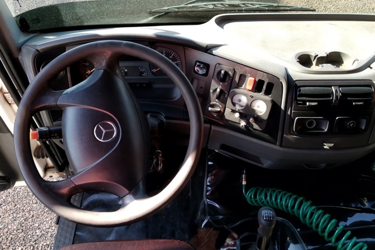Mercedes Benz Atego 2425 - 07/07 5