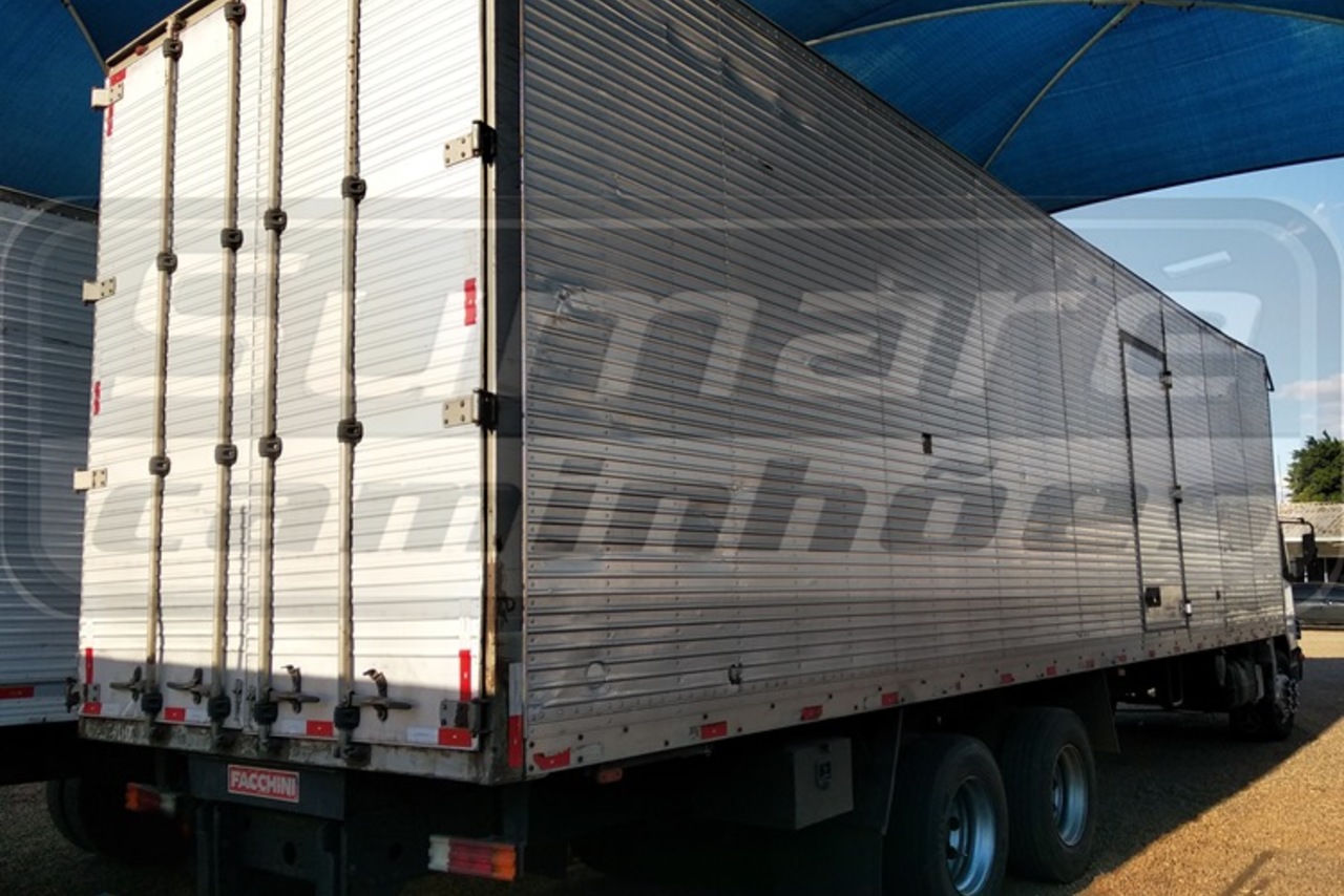 Mercedes Benz Atego 2425 - 07/07 6