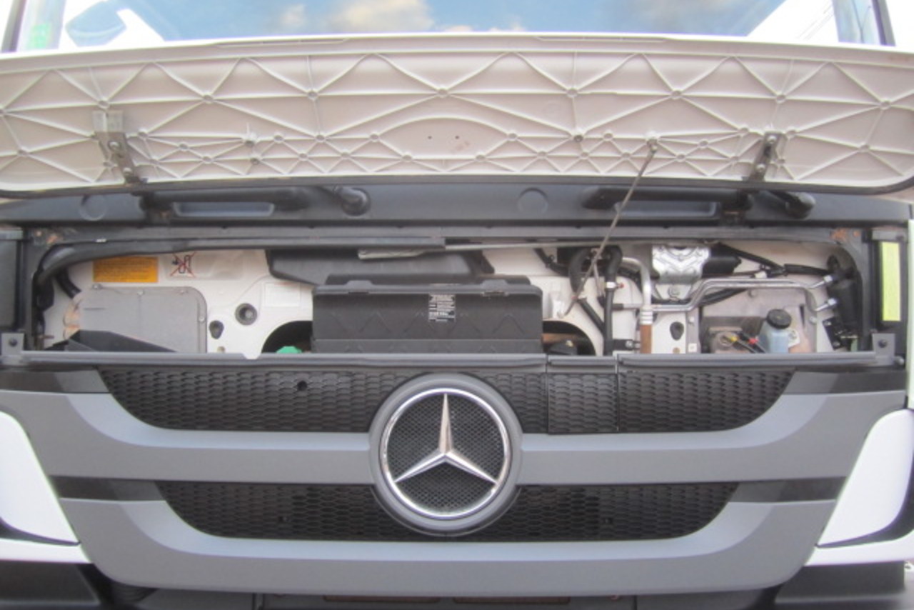Mercedes Benz Axor 2831 - 13/13 11