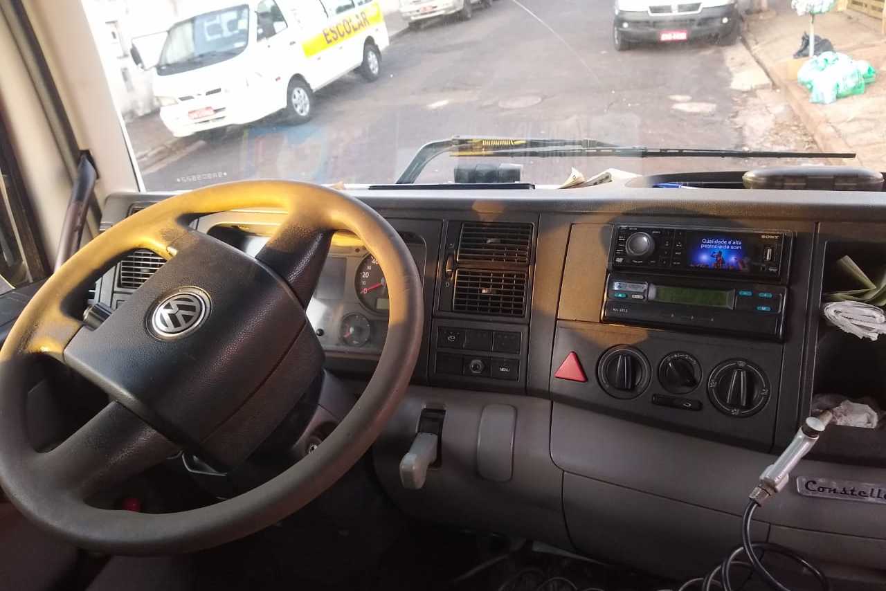 Volkswagen 24-250 E Constellation 3-Eixos - 11/11 4