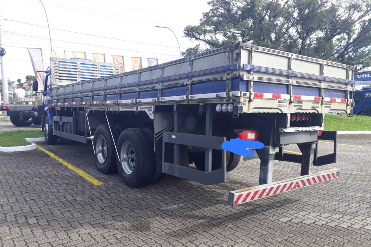 Volvo VM260 - 11/11 6