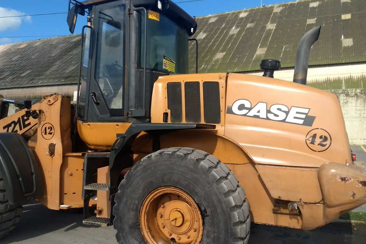 Case 721E - 12/12 6