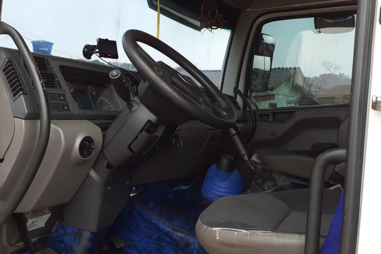 Volkswagen 24-280 E Constellation 6x2 - 12/12 2