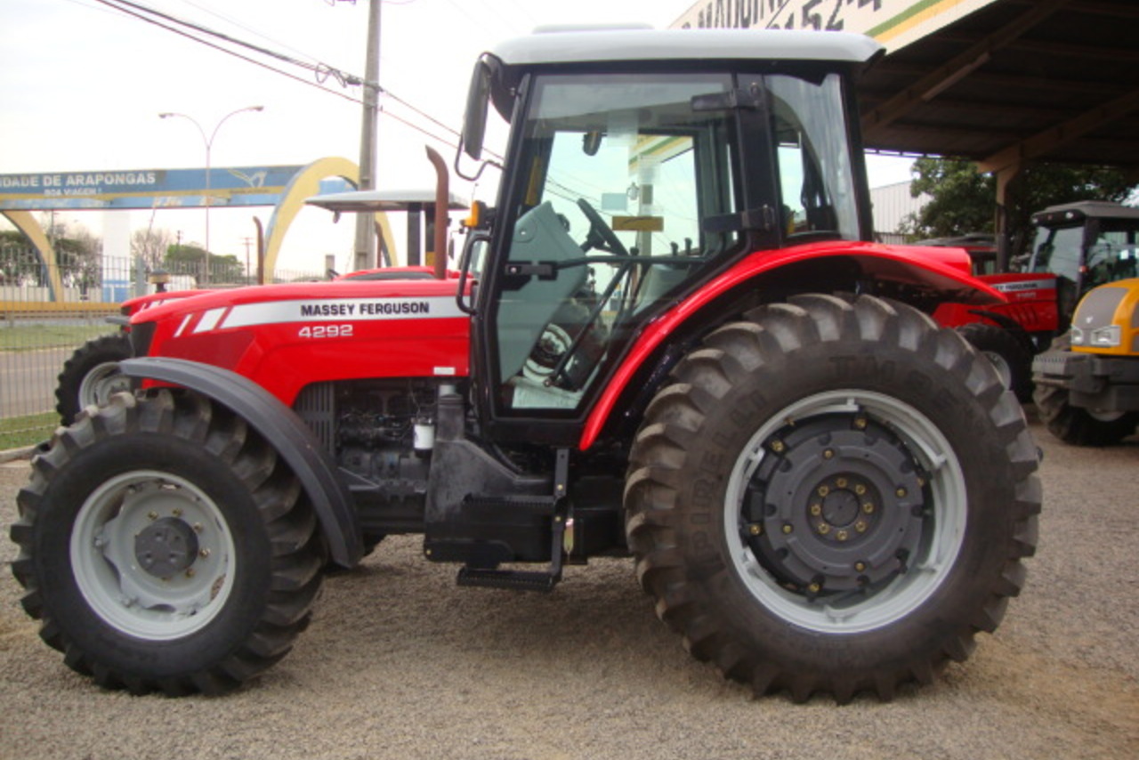 Massey Ferguson 4292 - 12/12 7
