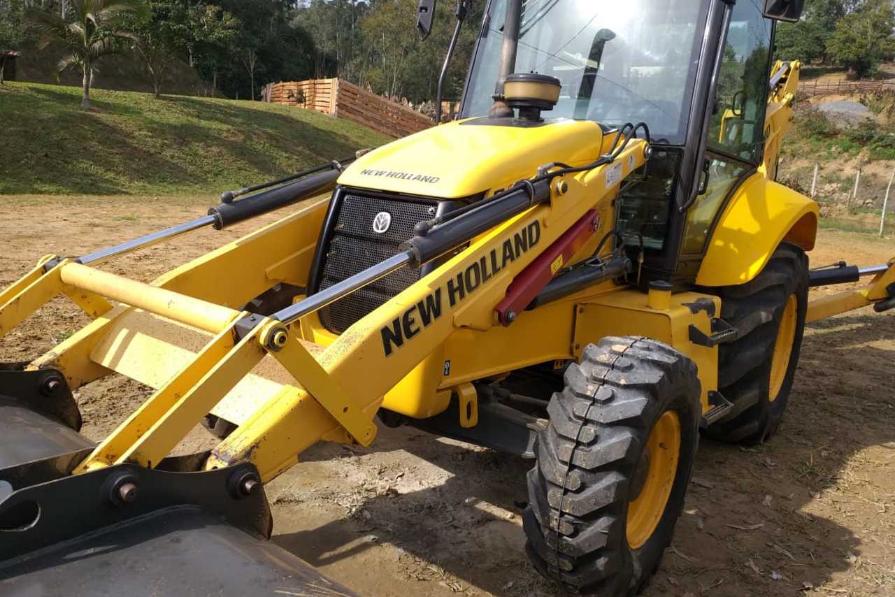 New Holland B95B - 14/14 8