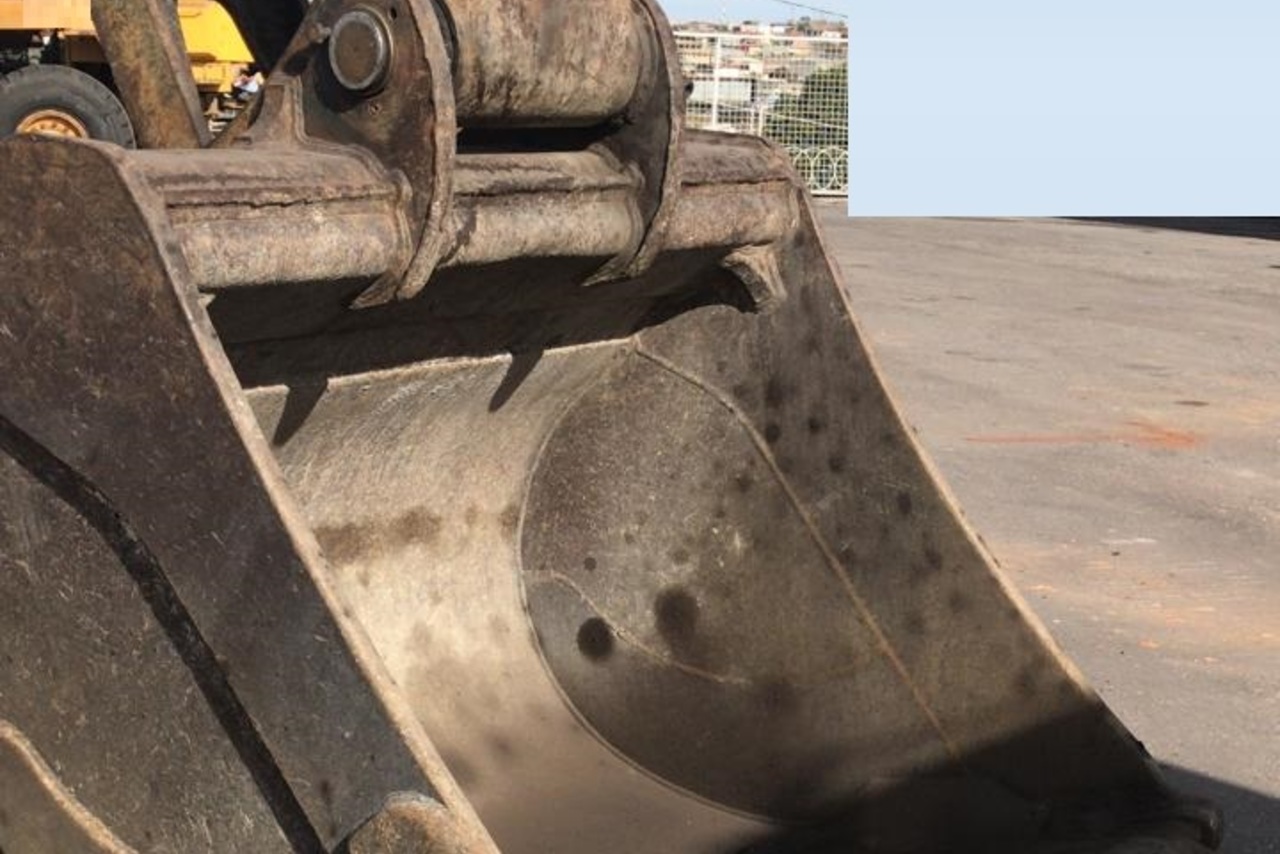 Hyundai R250 - 12/12 2