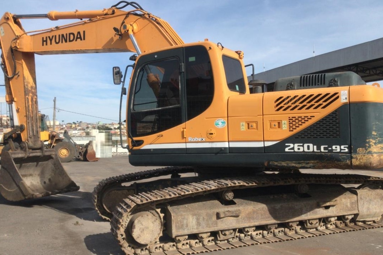 Hyundai R250 - 12/12 6