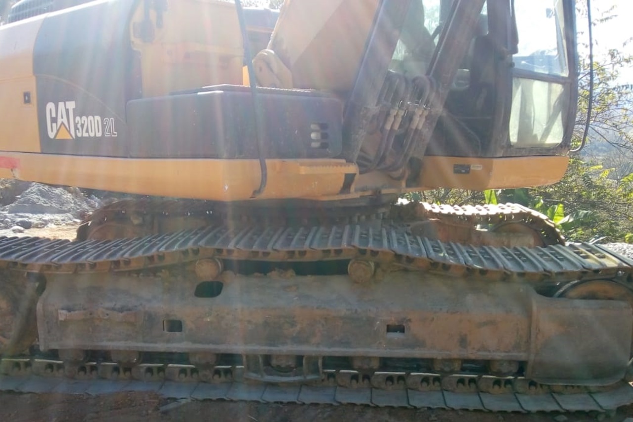 Caterpillar 320D2 - 13/13 10