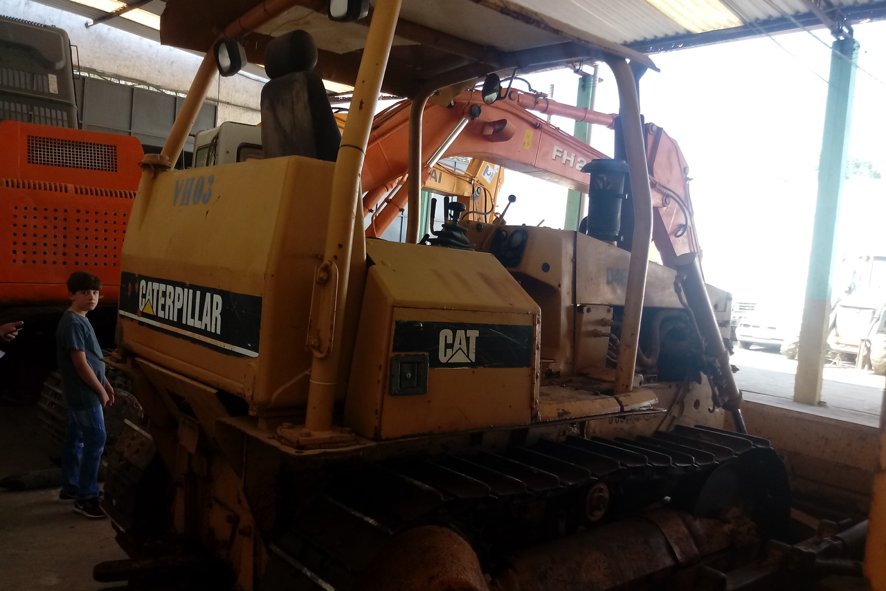 Caterpillar D4E - 97/97 5