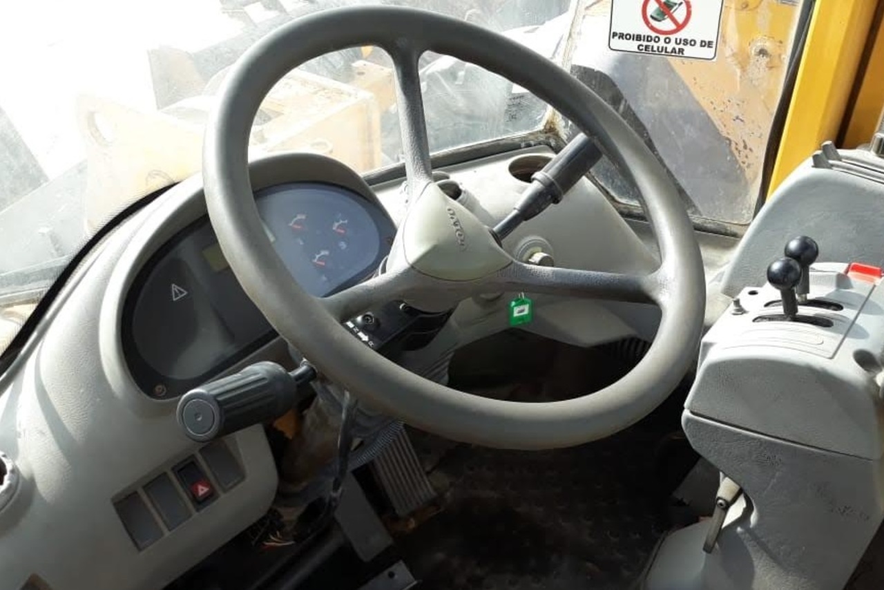 Volvo L120E - 04/04 3