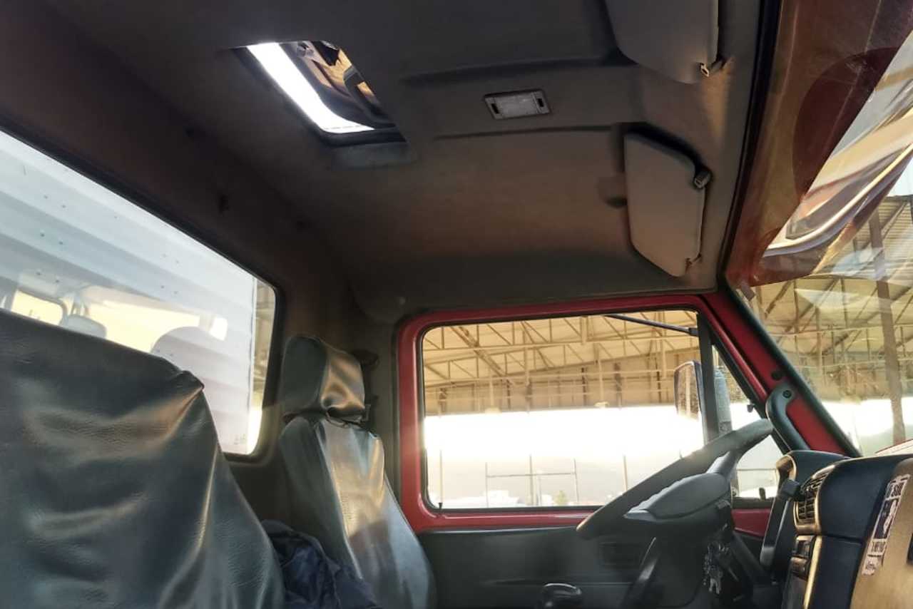 Volkswagen 8 160 - 13/13 6