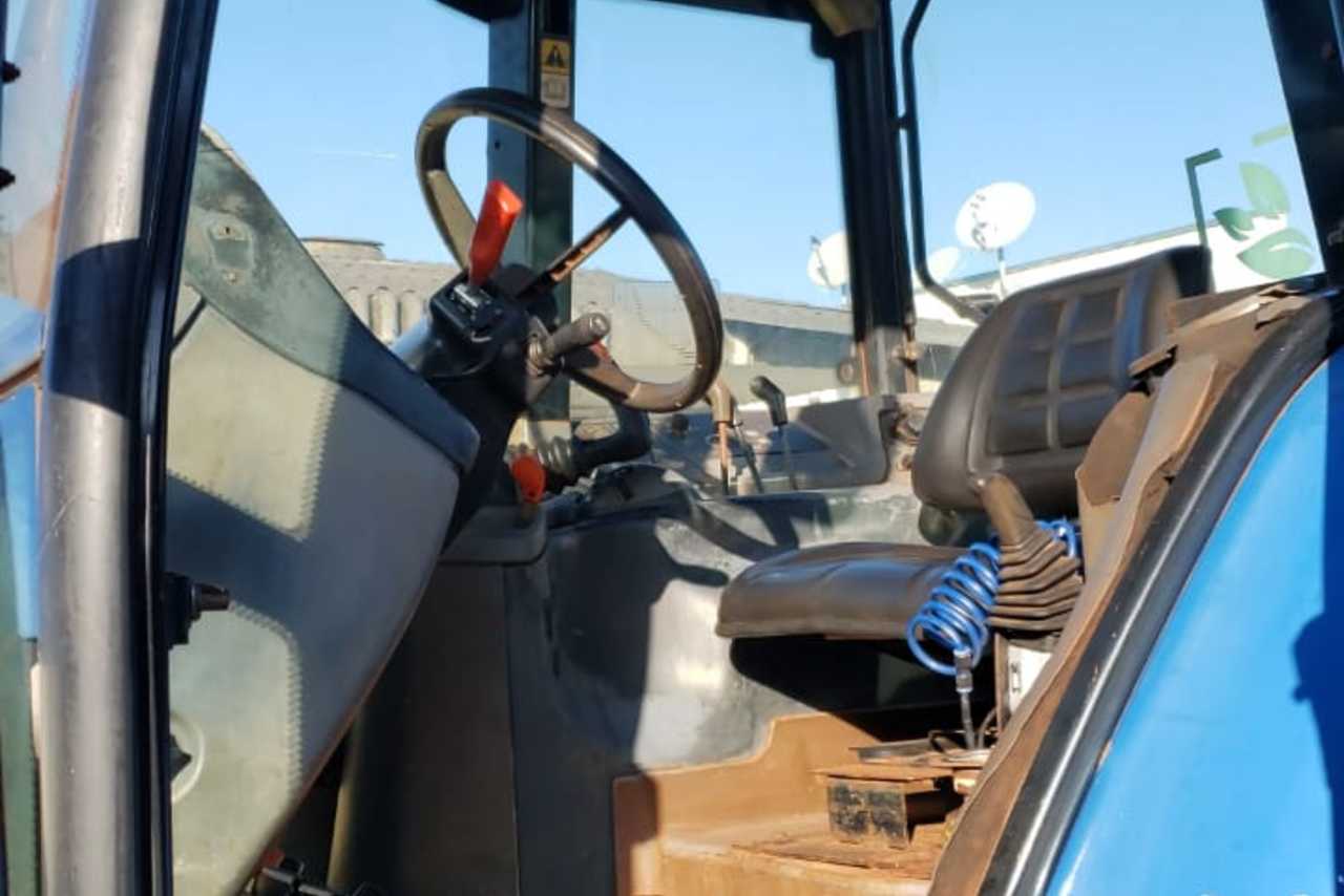New Holland TM 180 - 09/09 10
