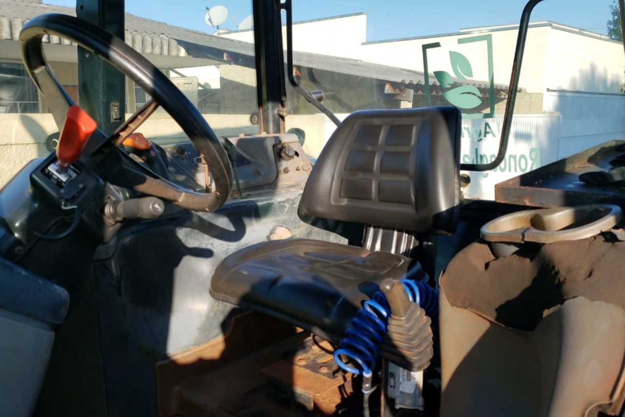 New Holland TM 180 - 09/09 14