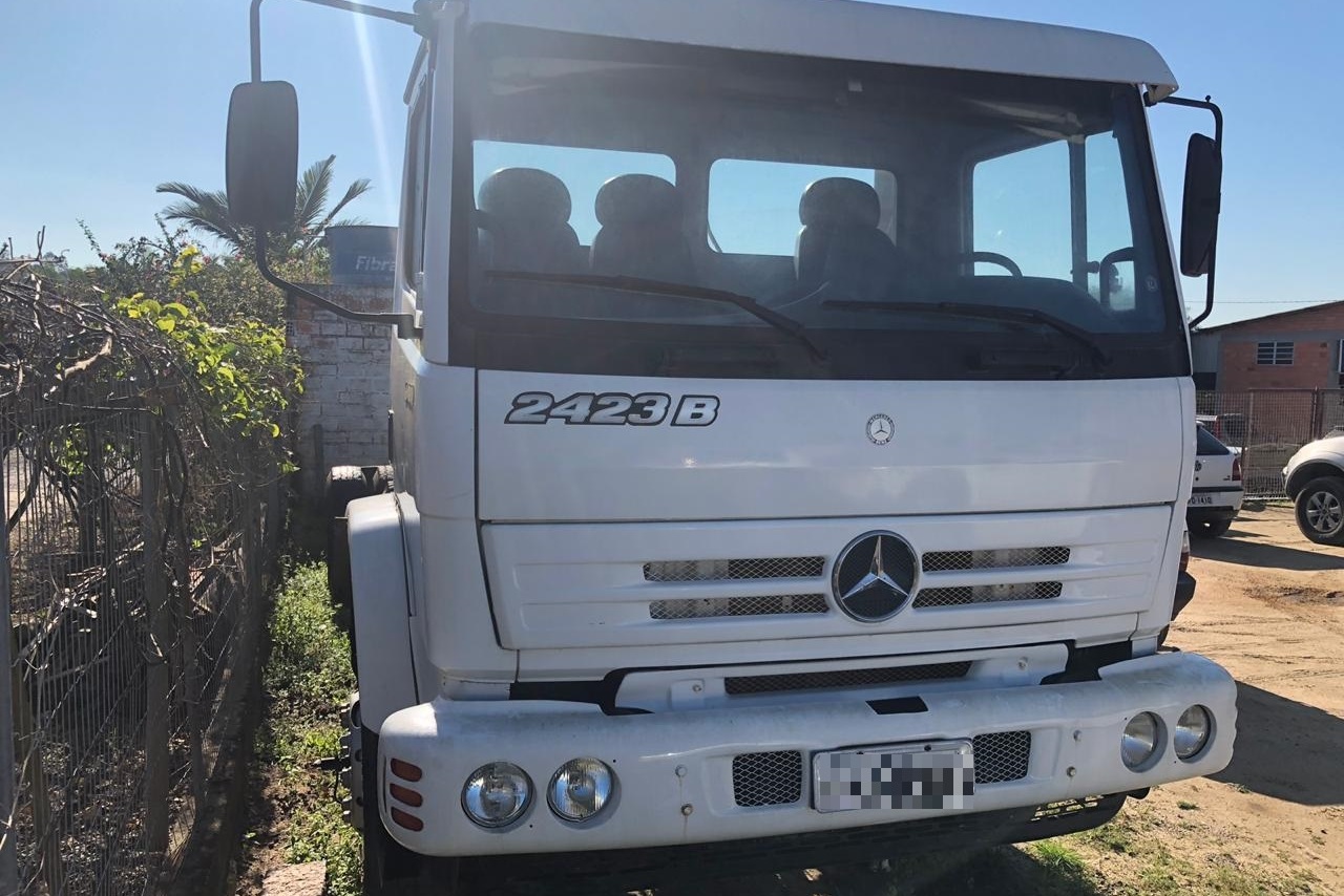Mercedes Benz Atego 2423 - 08/08 3
