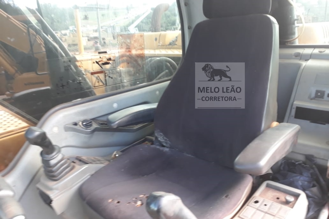 Volvo EC 140B - 03/03 6