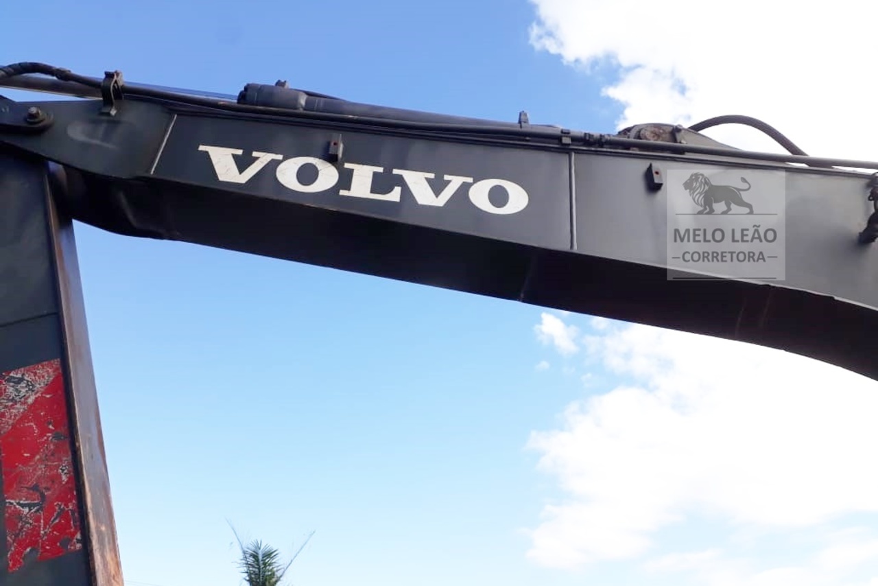Volvo EC 140B - 03/03 8
