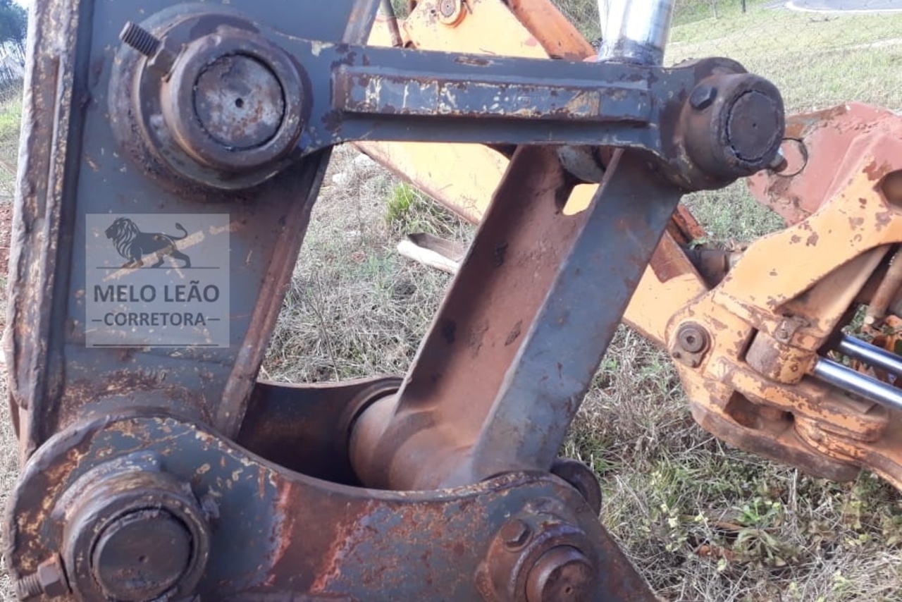 Volvo EC 140B - 03/03 27