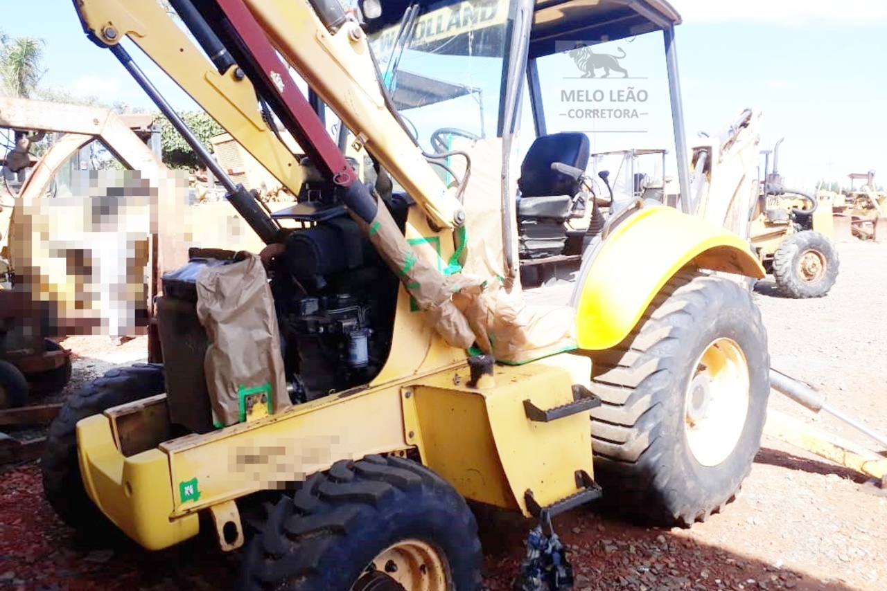 New Holland  LB90 - 11/11 5