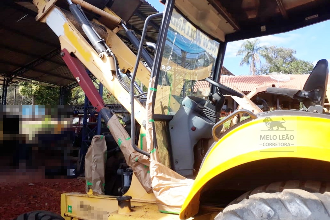 New Holland  LB90 - 11/11 7