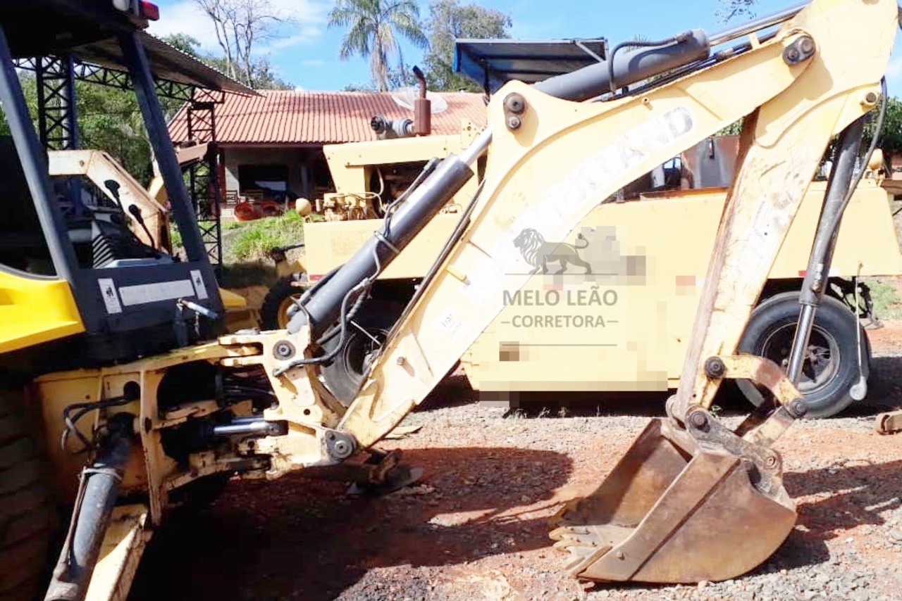 New Holland  LB90 - 11/11 9