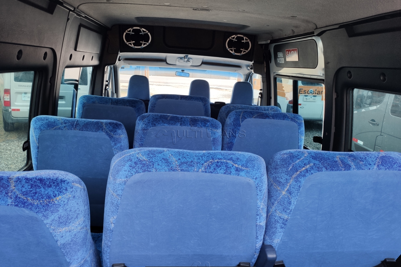 Renault Master Minibus - 08/08 10