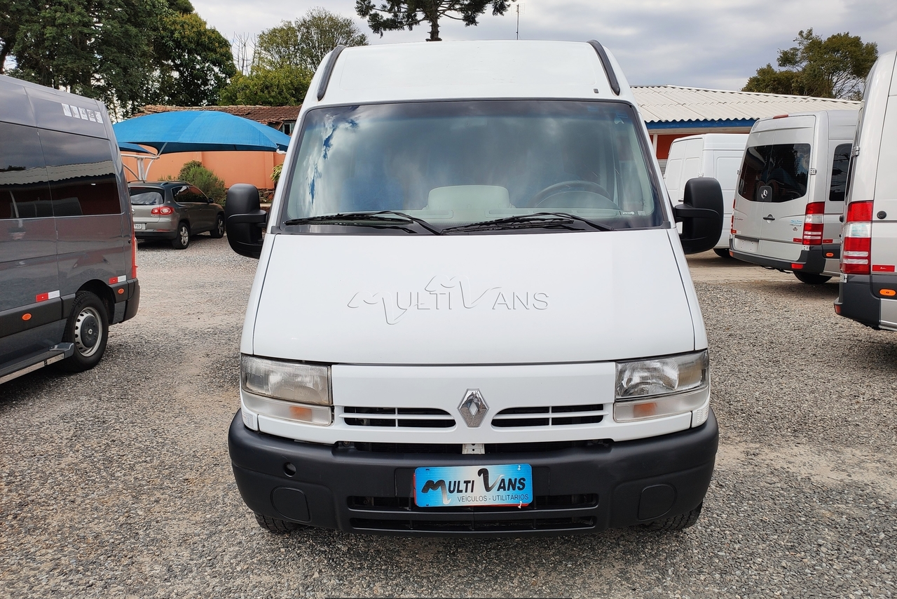 Renault Master Minibus - 08/08 15