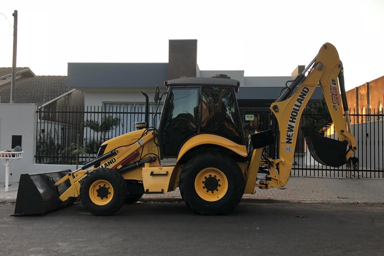 New Holland B95B - 12/12 4