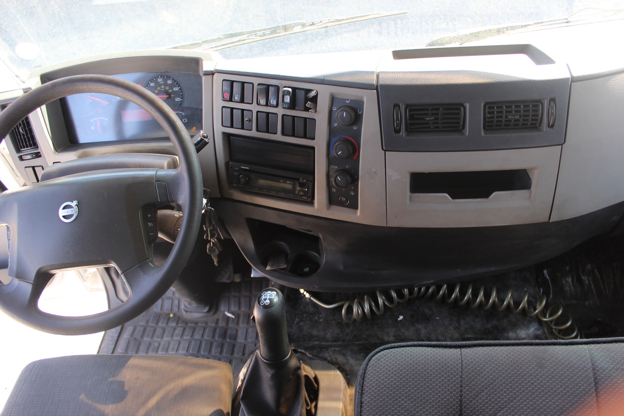 Volvo VM330 - 13/13 15
